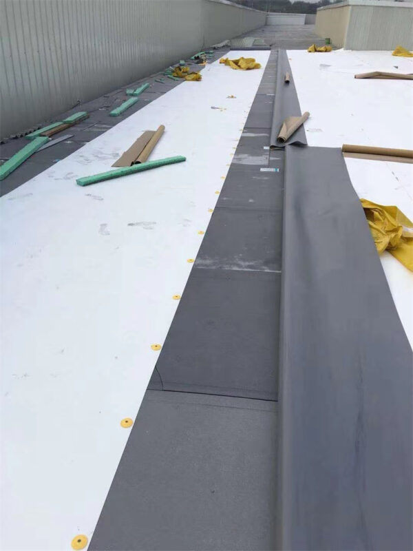 Rood Used PVC/TPO waterproof membrane - Image 9